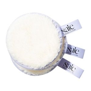 SOLD Saie Cosmetic Rounds NWT